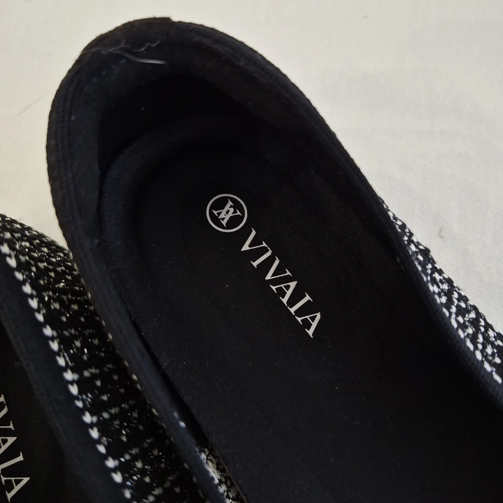 Vivaia black tweed